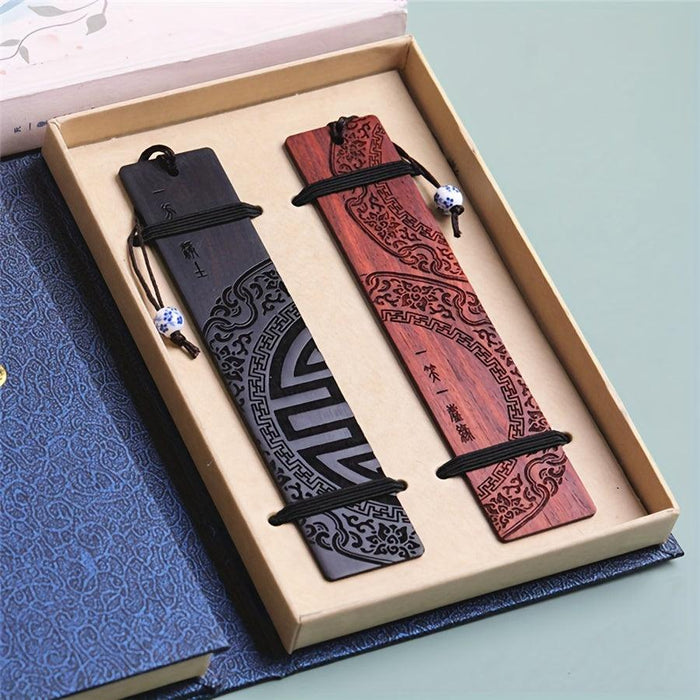 Charming Handcrafted Chinese Redwood Bookmark - Perfect Gift for Book Enthusiasts - Essential Office Accessory