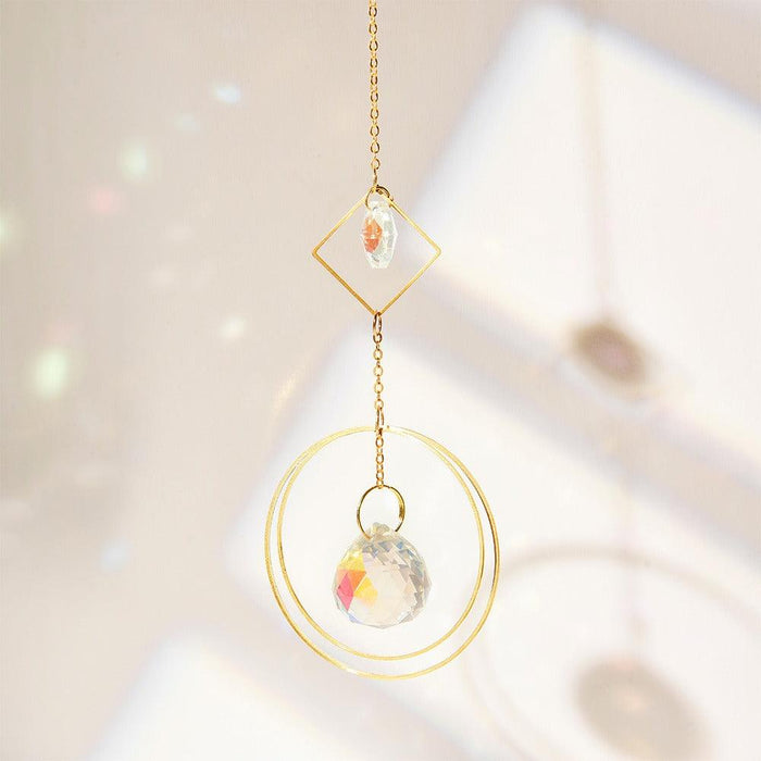 Radiant Gold Crystal Pendant Necklace - A Classic Statement of Elegance