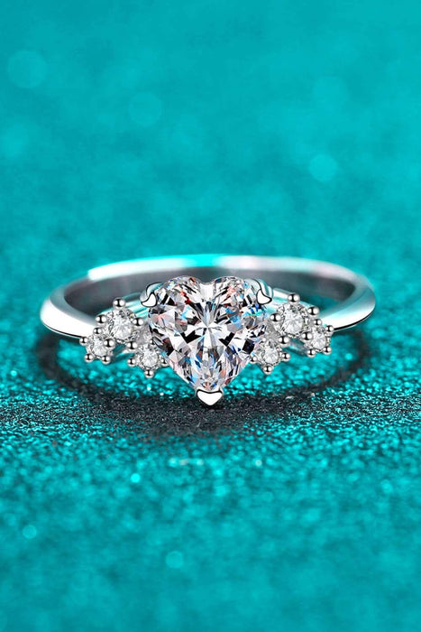 Heartfelt Elegance: Stunning Moissanite Heart-Shaped Ring