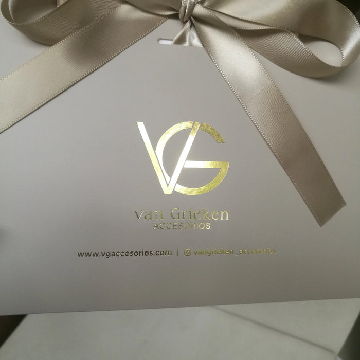 Luxurious Customized Paper Gift Bags - Set of 500 Luxe Pieces