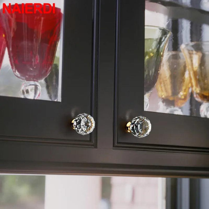 Exquisite Diamond-Cut Crystal Glass Cabinet Knobs for a Stylish Home Upgrade