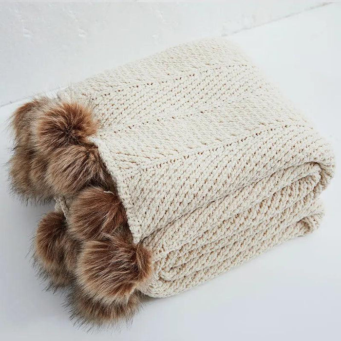 Charming Chenille Knit Throw Blanket with Delightful Pompoms - Cozy Elegance for Your Living Space