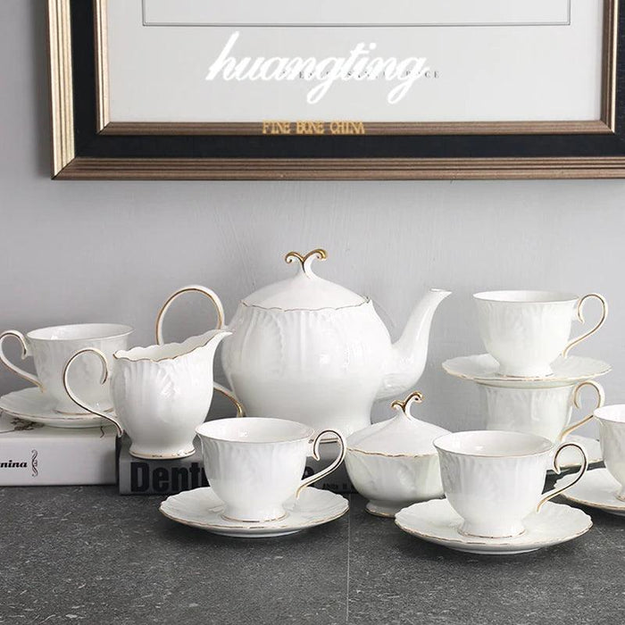 Elegant European Ceramic Teapot and Cup Set for a Luxurious Afternoon Tea Experience