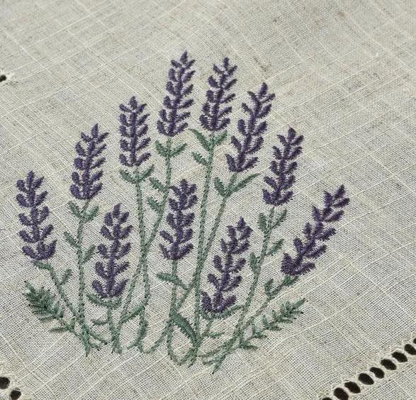 Lavender Elegance Linen-Polyester Table Runner for Upscale Dining Experiences