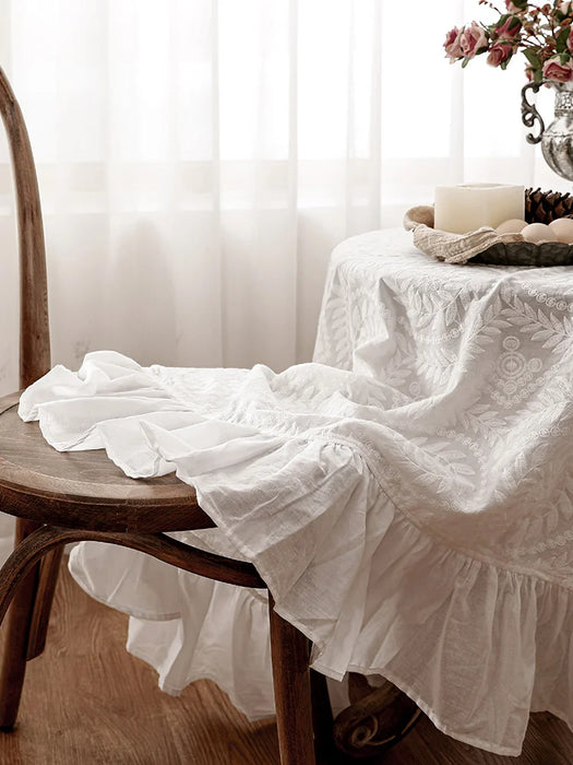 Chic Ruffled Lace Tablecloth - Luxurious Cotton Embroidery for Dining Elegance