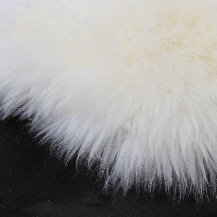 Elegant New Zealand Sheepskin Area Rug - Luxurious Wool Carpet for a Cozy and Stylish Home