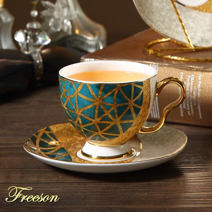 Luxurious Gold-Trimmed Bone China Tea and Coffee Set - 250ml Exquisite Porcelain Cup, Saucer & Spoon Collection