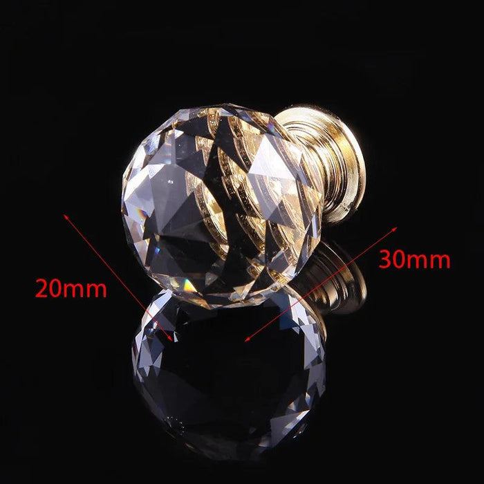 Exquisite Diamond-Cut Crystal Glass Cabinet Knobs for a Stylish Home Upgrade