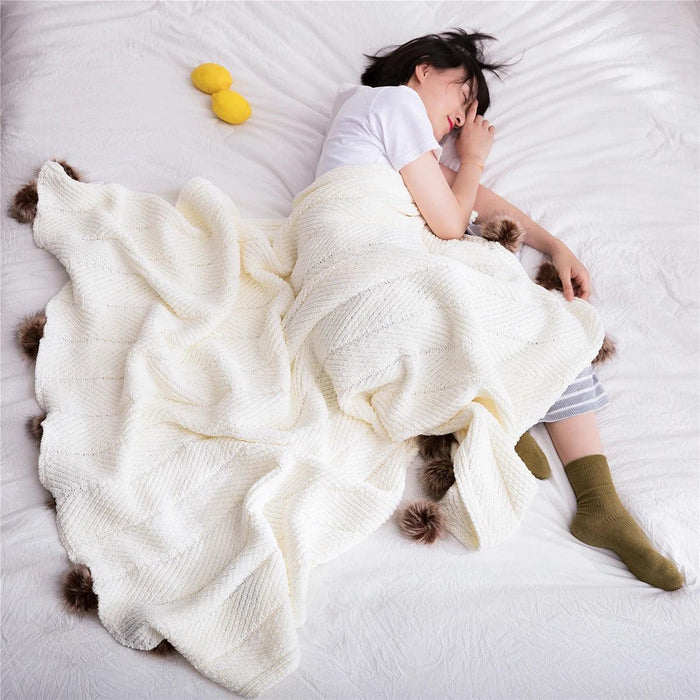 Charming Chenille Knit Throw Blanket with Delightful Pompoms - Cozy Elegance for Your Living Space