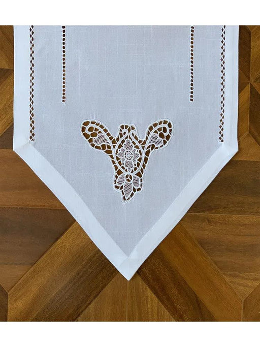 Elegant Camellia Embroidered Hemstitch Table Runner: Luxurious White Floral Design