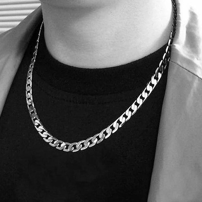 Modern Men's Stainless Steel Figaro Chain Necklace - Stylish Accessory for Any Event