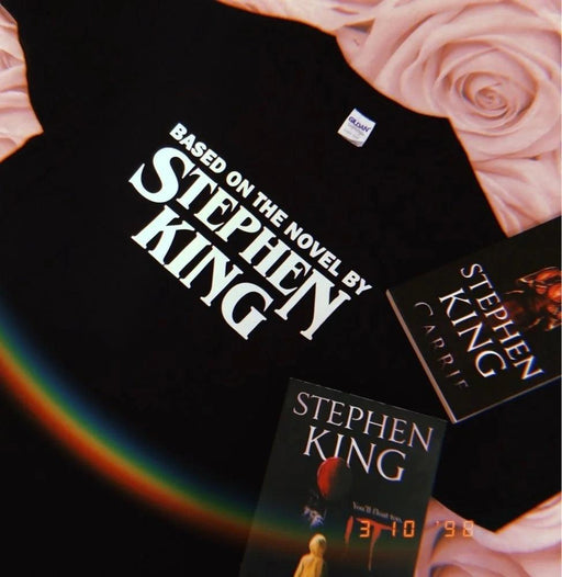 Nostalgic 90s Horror Literature T-Shirt for Stephen King Fans