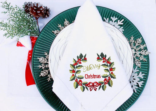 Personalized Holly Berries Embroidered Christmas Table Linen Set for Holiday Elegance