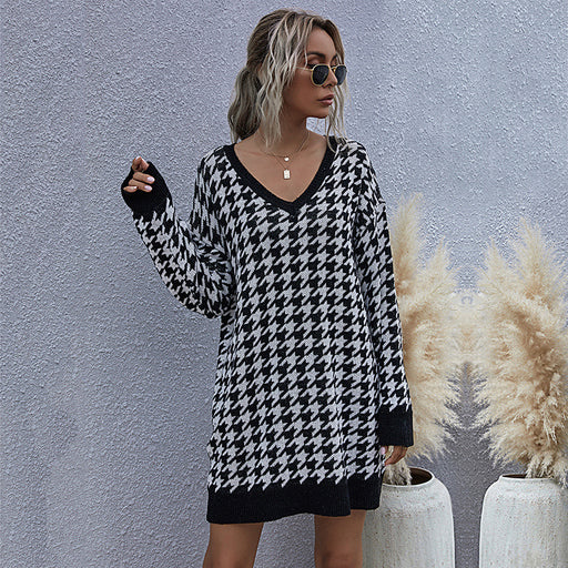 Chic Houndstooth Knit Sweater Dress with Low Neck