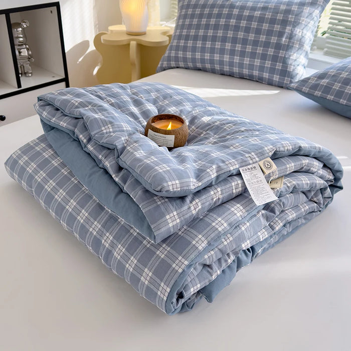 Elegant Green Plaid Double-Sided Summer Quilt - Luxurious Comforter for Queen Beds