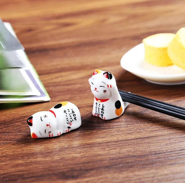 Whimsical Cat-Inspired Ceramic Chopstick Holder - Delightful Japanese Dining Accessory