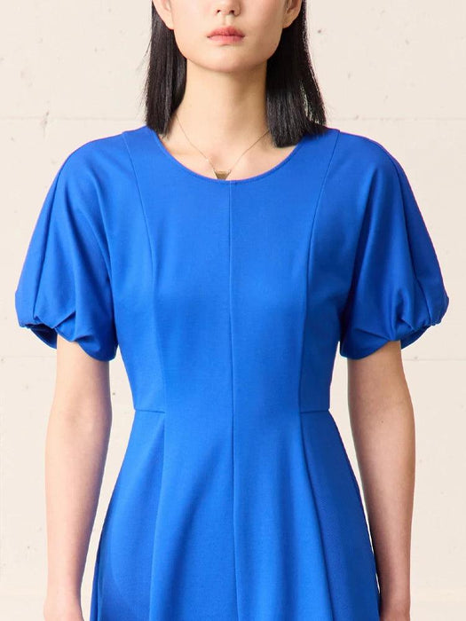 Elegant Minimalist Summer Dress - Stylish Round Neck with Lantern Sleeves