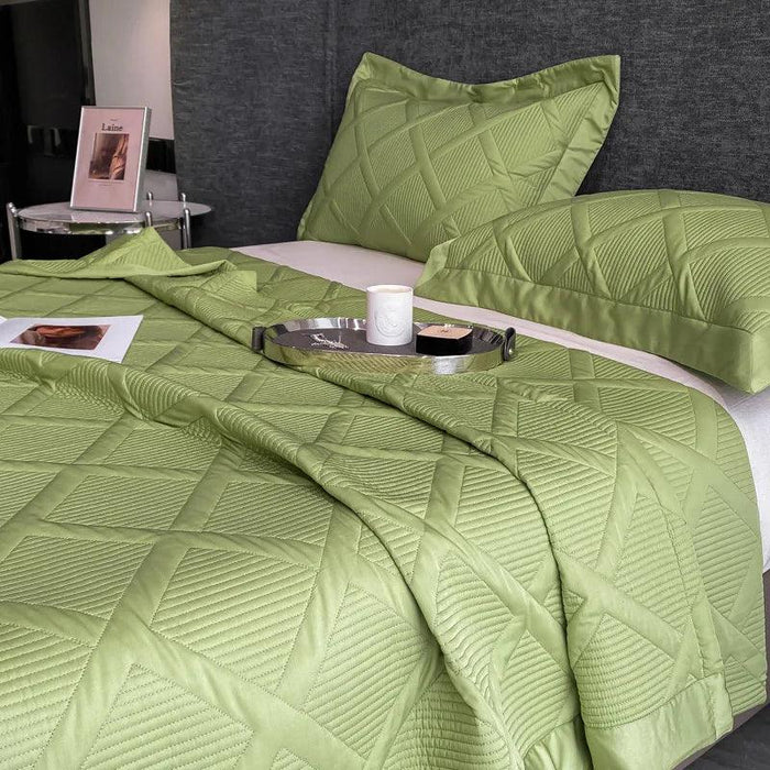 Luxurious Lightweight Tencel Summer Quilt Set with Pillowcases - Double Queen Size Bedspread