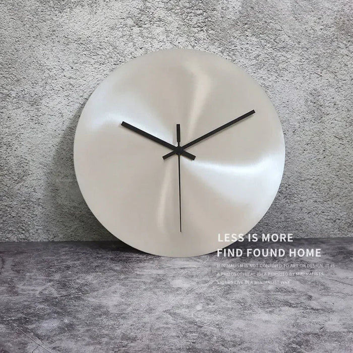 Sleek Industrial Silent Round Clock - Elegant Minimalist Timepiece for Modern Interiors