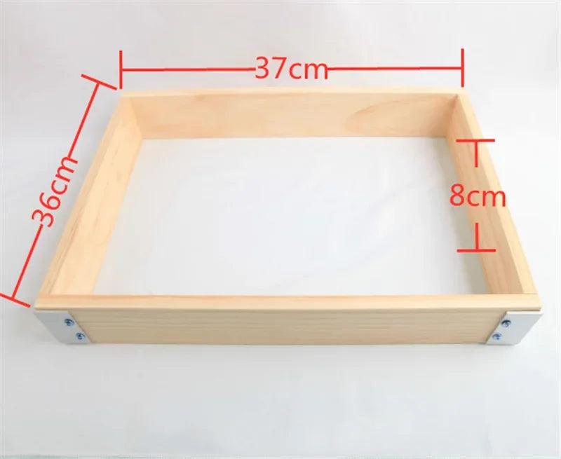 Elegant Honeycomb Cake Decorating Set with Wooden Display Stand - Ideal for Bakers and Cake Lovers