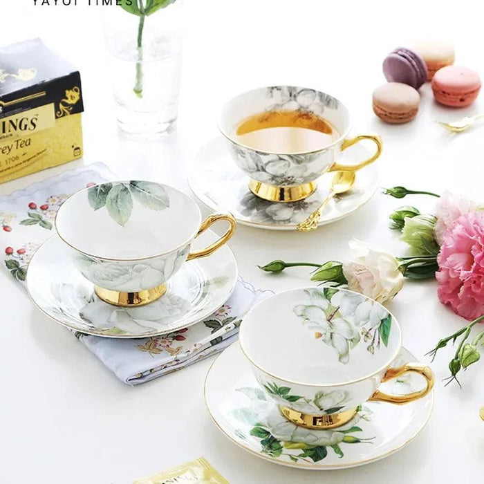 Elegant Travel Tea and Coffee Set with Effortless Lazy Saucers