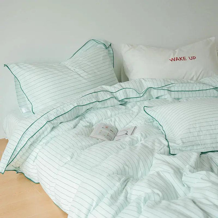 Mint Green Washed Cotton 4-Piece Bed Set with Duvet Cover - Stylish Bedding for Students and Dorms