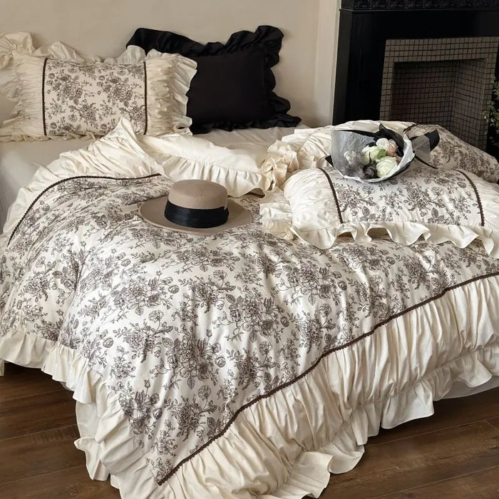 Elegant Beige Floral Ruffled Cotton Bedding Set – 4-Piece Duvet Cover, Sheet, and Pillowcases