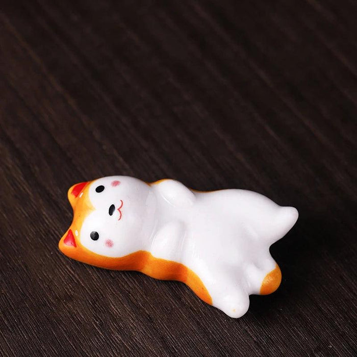 Charming Cat-Inspired Ceramic Chopstick Holder for Elegant Dining