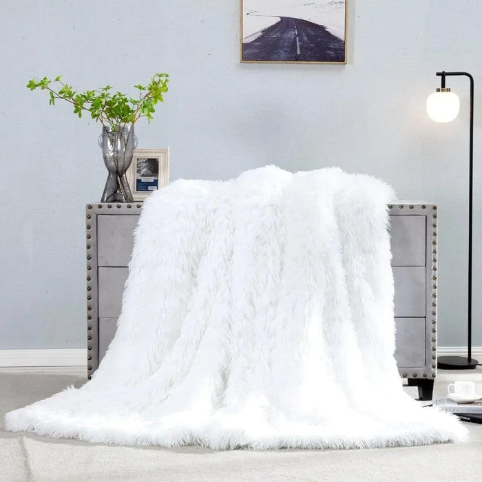 Luxury Coraline Faux Fur Queen Blanket - Elegant Winter Throw