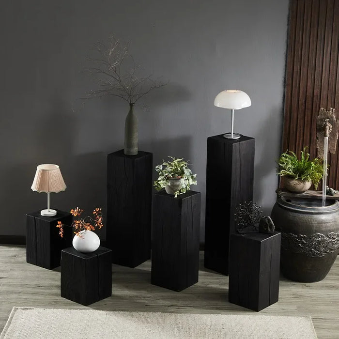 Nordic-Inspired Black Round Wooden Coffee Table: Stylish Side Table for Modern Living Spaces