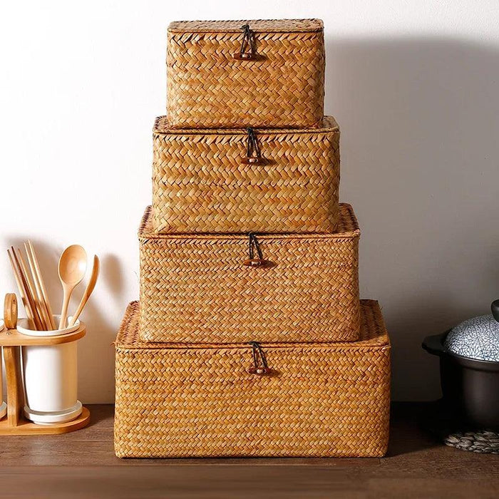 Natural Seagrass Woven Storage Container with Lid - Stylish Basket for Bath Essentials, Cosmetics, and Towels