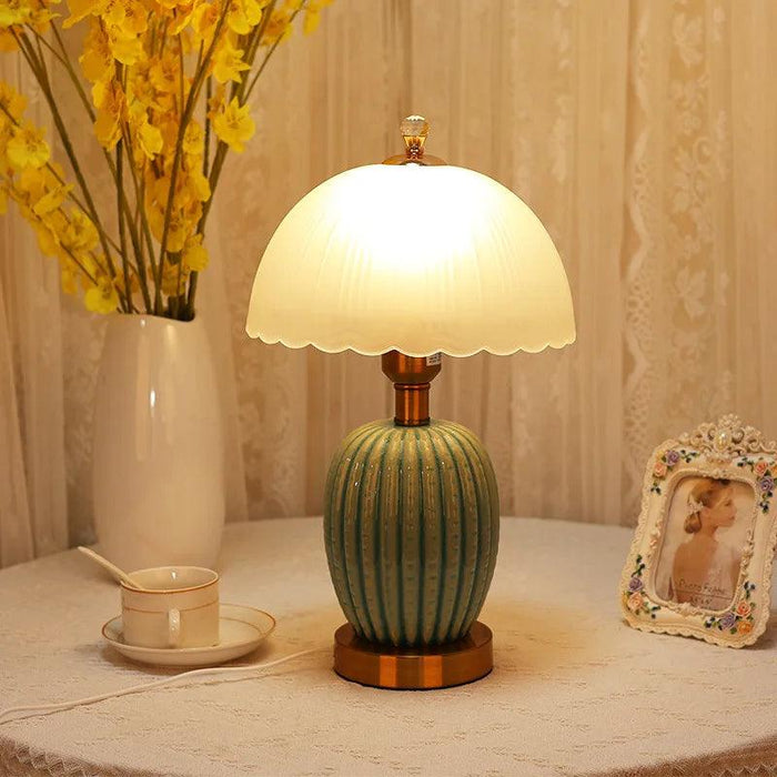 Elegant Fusion Bedside Lamp 2024: Retro Ceramic Lighting with European and Chinese Influence