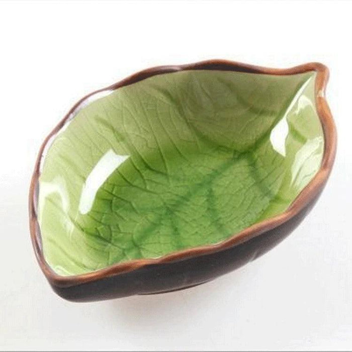 Leaf Motif Artisan Sushi Plates - Elegant Japanese Dinnerware for Gourmet Appetizers