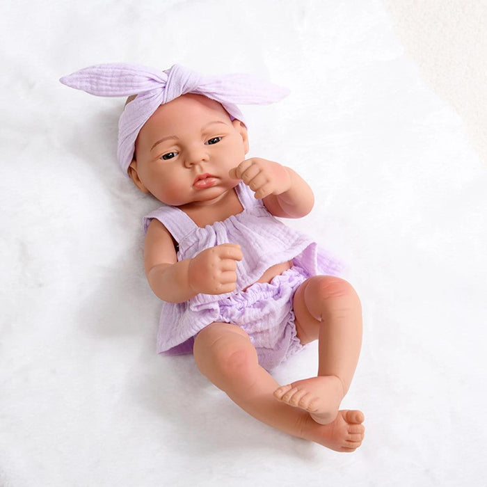 16-Inch Lifelike Reborn Baby Girl Doll - Realistic Full Vinyl Body with Outfit, Ideal for Gifts and Collectors