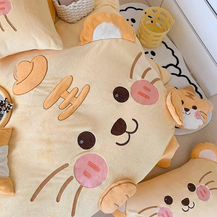 Adorable Cartoon Tiger Plush Kids Bedding Set - Cozy Winter Duvet Cover, Fleece Bed Sheet & Pillowcases