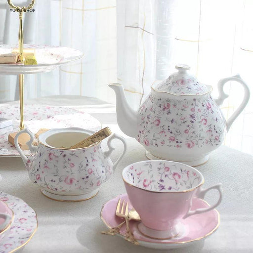 Elegant Afternoon Tea Collection: Opulent Bone China Cups with Stylish Ceramic Plates