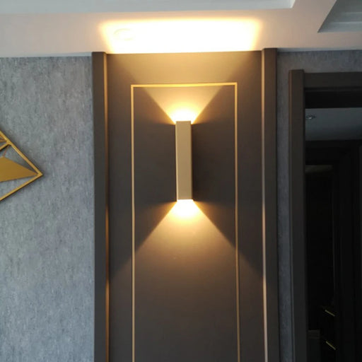 Golden Glow Cube LED Wall Sconce for Elegant Indoor Lighting