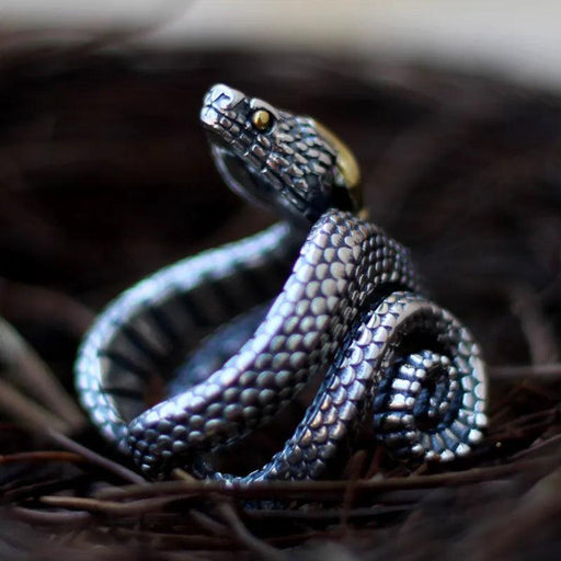 Bold Serpent Coil Ring - Vintage Gothic Animal Punk Statement Jewelry Piece