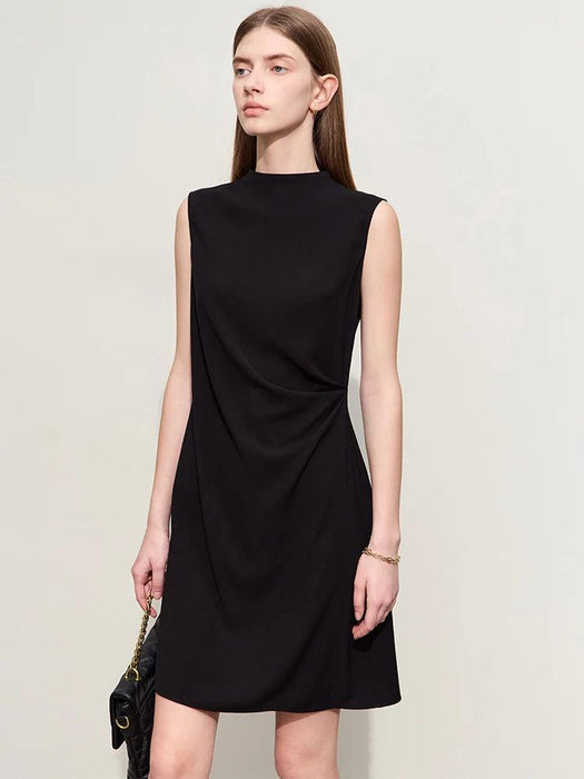 Chic Minimalist Sleeveless Black Dress for Women - Elegant Slim Fit with Modern Half-High Neck Design