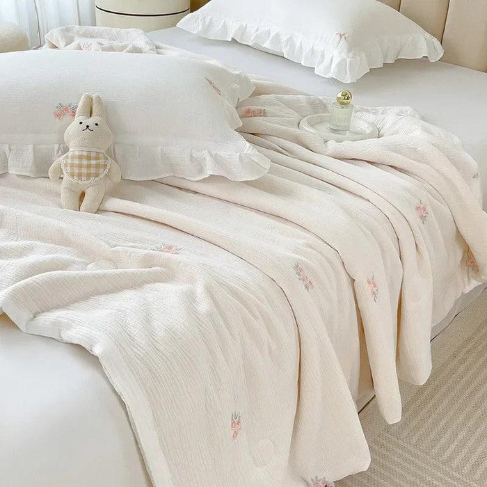 Luxury Summer Soybean Duvet Insert - Double-Layered Cotton Quilt with Elegant Embroidery