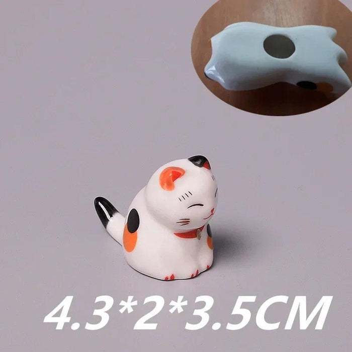 Charming Maneki Neko Ceramic Chopsticks Rest - Infuse Your Dining Experience with Japanese Good Fortune