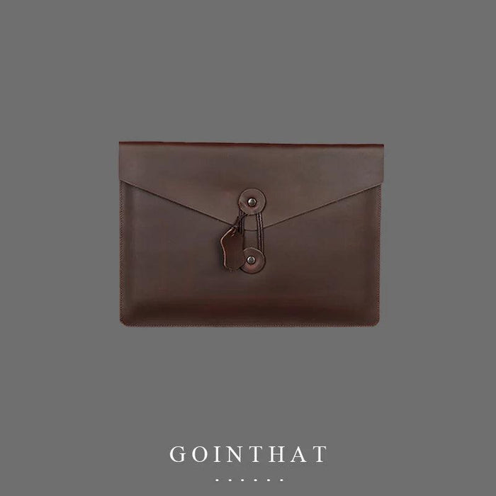 Sophisticated Leather Laptop Case for the Modern Professional Woman