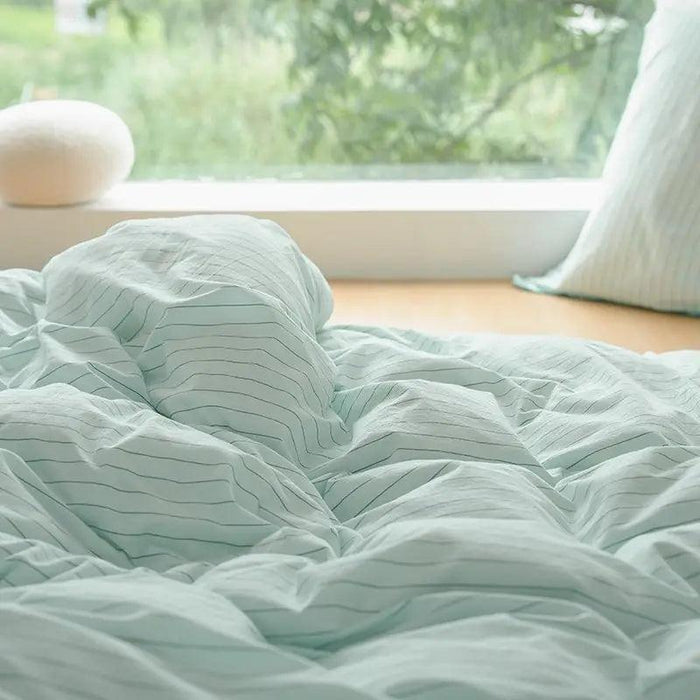 Mint Green Washed Cotton 4-Piece Bed Set with Duvet Cover - Stylish Bedding for Students and Dorms