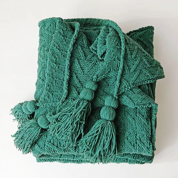 Charming Chenille Knit Throw Blanket with Delightful Pompoms - Cozy Elegance for Your Living Space