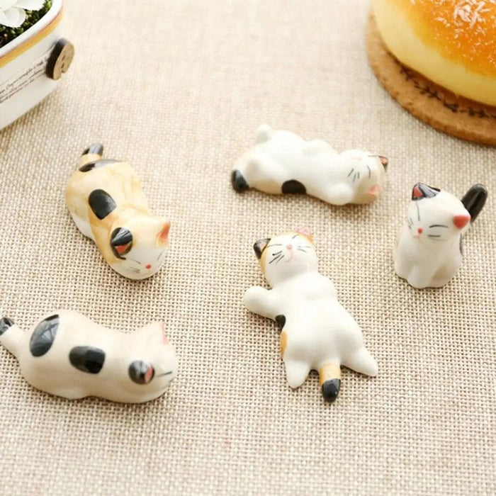 Playful Cat Cutlery and Chopstick Holder for a Whimsical Kitchen