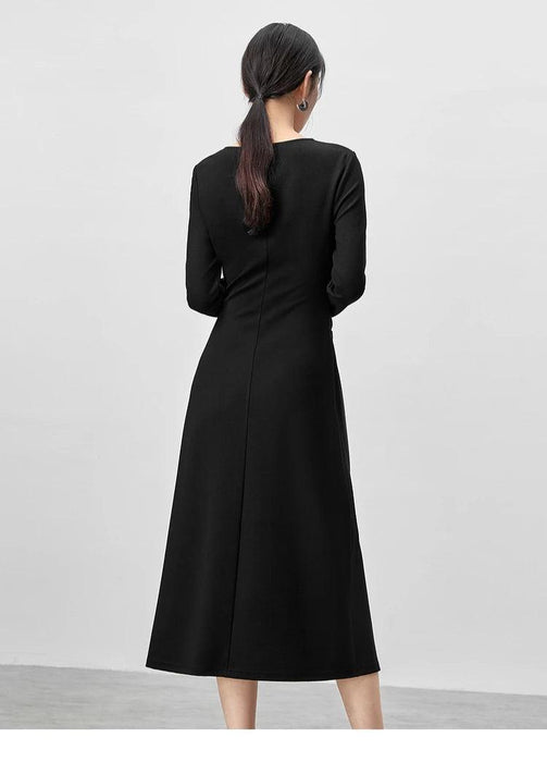 Chic Hollow Out Knitted Dress for Autumn Elegance