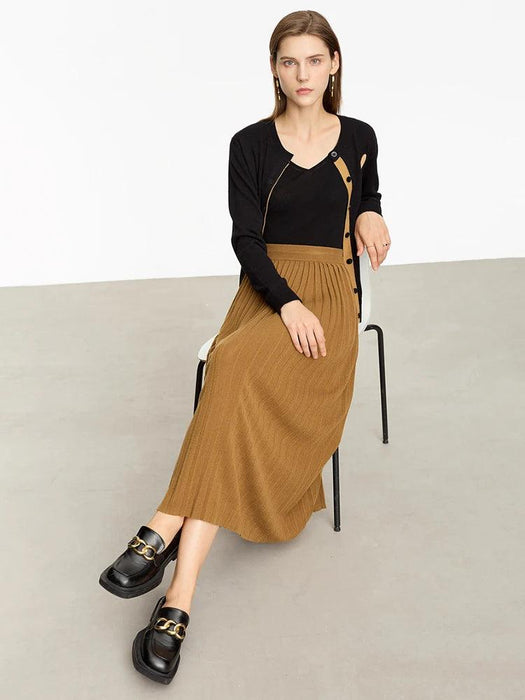 Stylish Long Pleated A-Line Skirt for Women - Soft Knit with Relaxed Fit Waistband