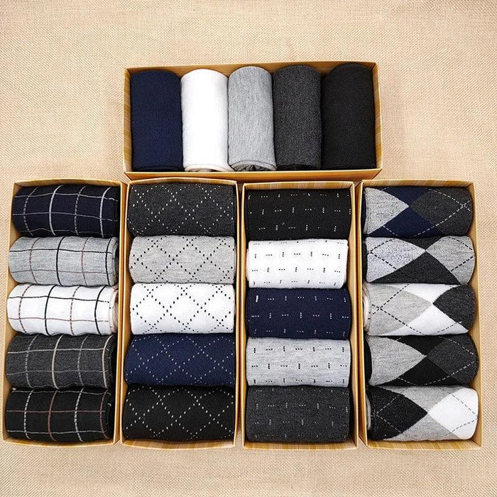 Elegant Gift Box Set of 5 Pairs of Cozy Men's Medium Tube Socks