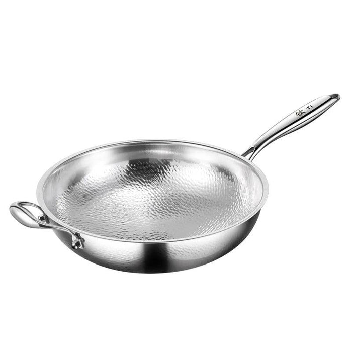 Titanium Excellence: Non-Stick Hammer-Printed Flat Bottom Wok for Gourmet Home Cooking