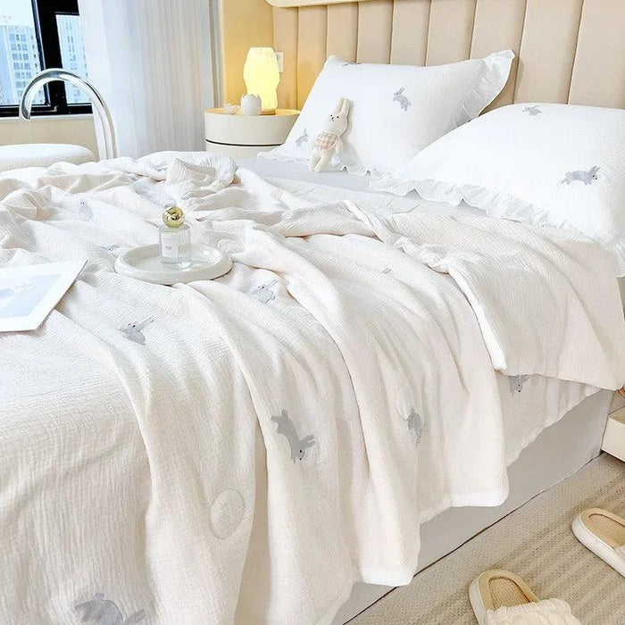 Luxury Summer Soybean Duvet Insert - Double-Layered Cotton Quilt with Elegant Embroidery